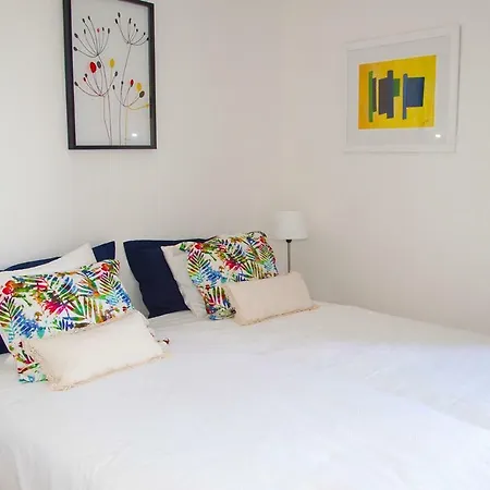 Casa Da Muralha - 2 Bedroom Sea View - City Center Lagos